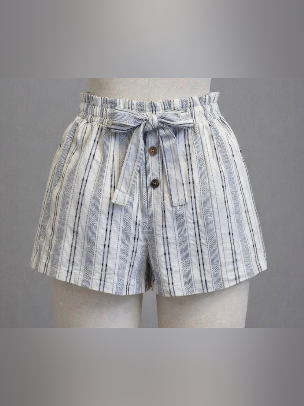 Sienna Sky White Black Striped Paperbag Shorts Women's XS Tie Belt Pockets